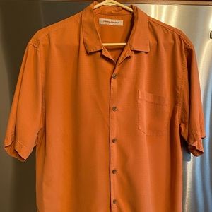 TOMMY BAHAMA MEN’S LARGE SHORT SLEEVE CASUAL SHIRT